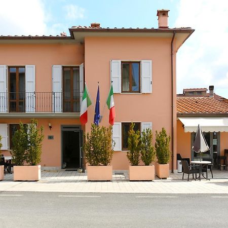 Hotel Il Monte Monte San Savino Exterior foto