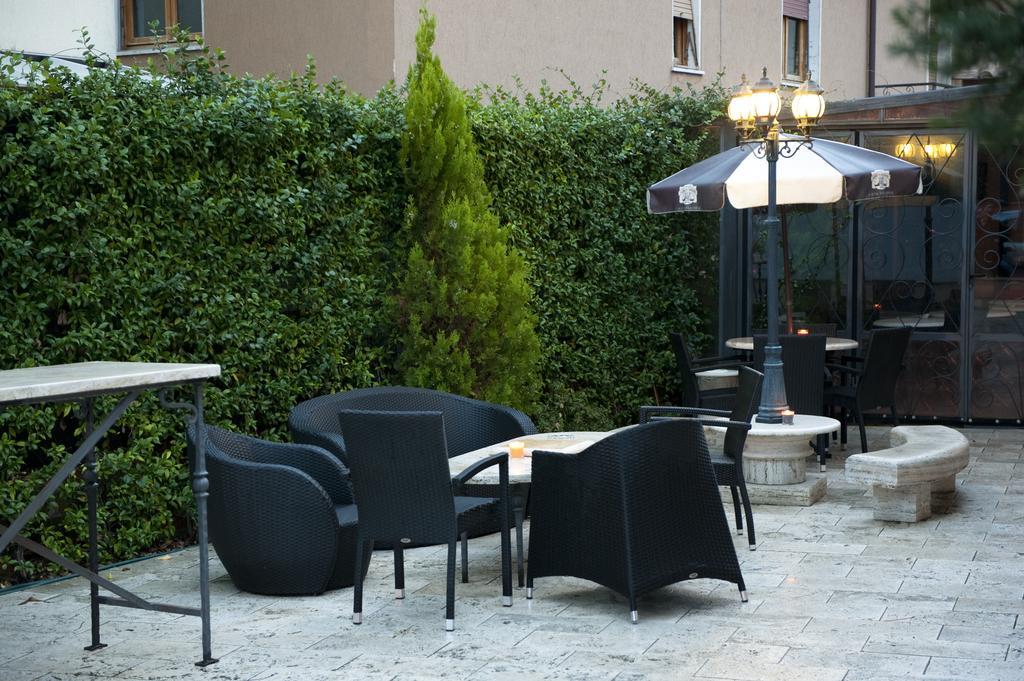 Hotel Il Monte Monte San Savino Exterior foto