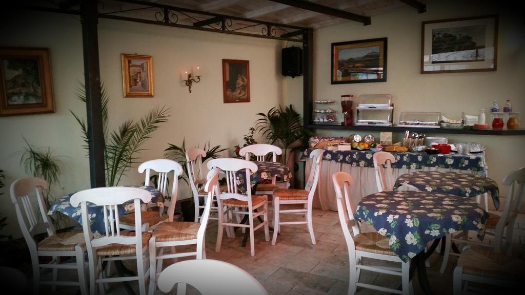 Hotel Il Monte Monte San Savino Exterior foto